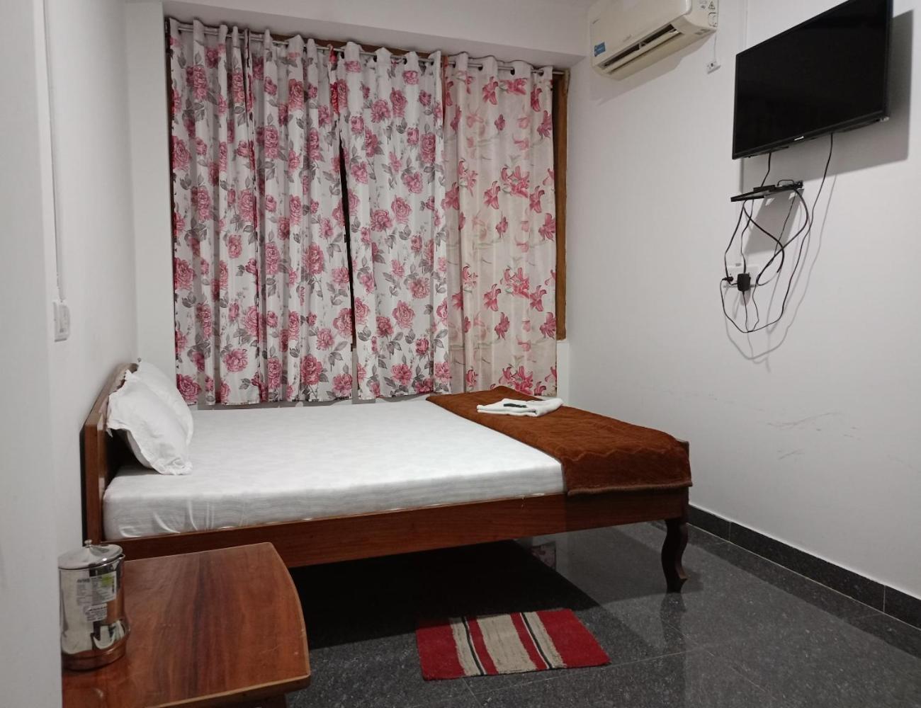 Anibesh Hotel Vijay Nagar Beach Екстериор снимка